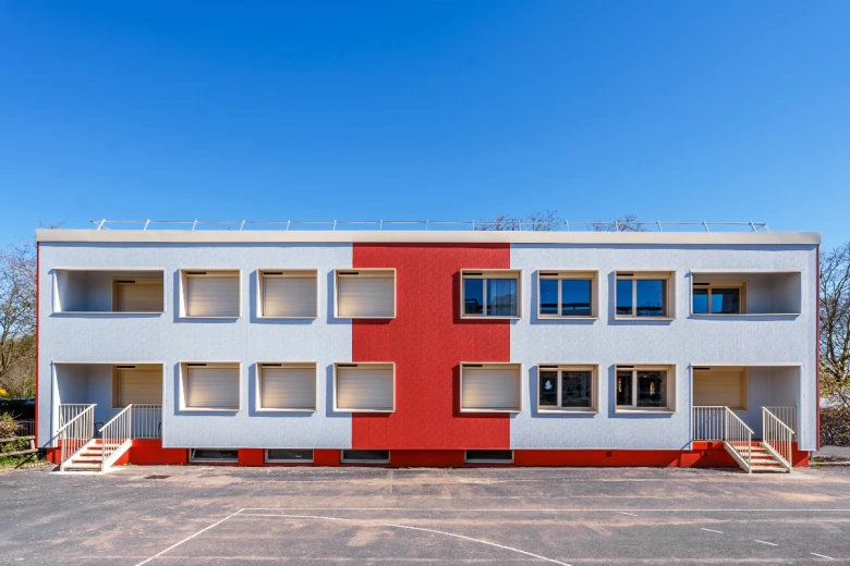 Isoler en site occupé : le choix Myral pour le bâtiment associatif Alsace à Dijon